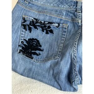 White House Black Market Jeans Velvet Rose Floral Embellished Denim Bootcut‎